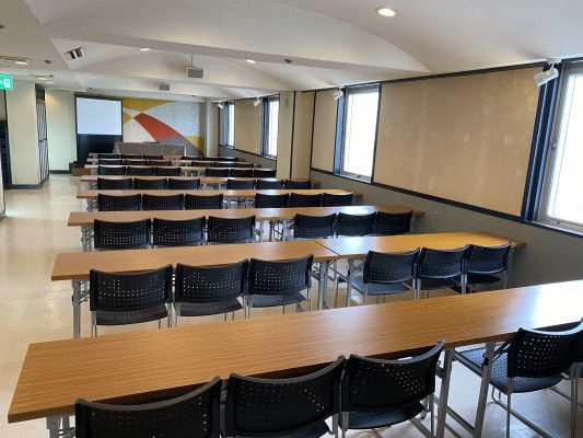 会議室スクール形式