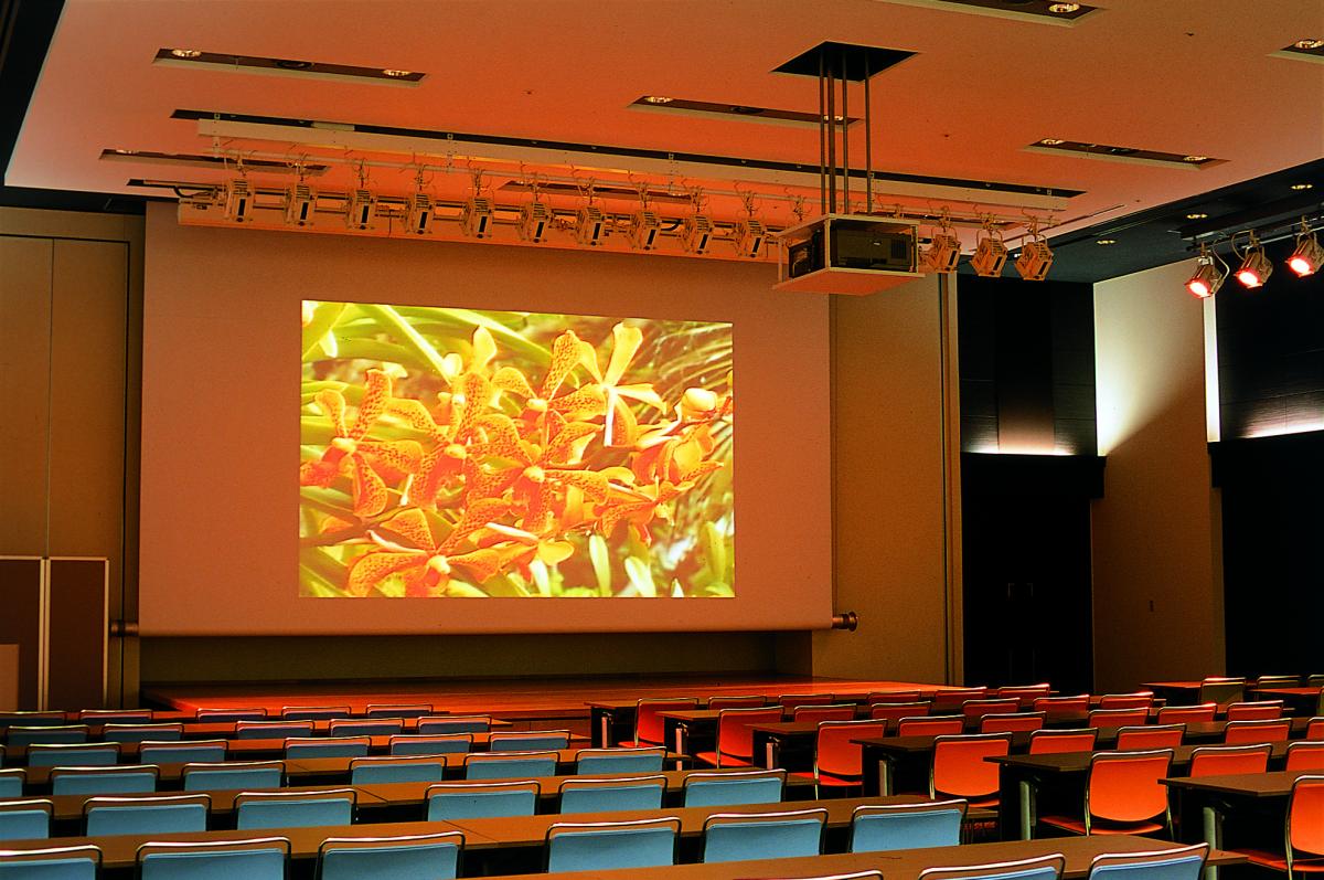 沖縄県市町村自治会館