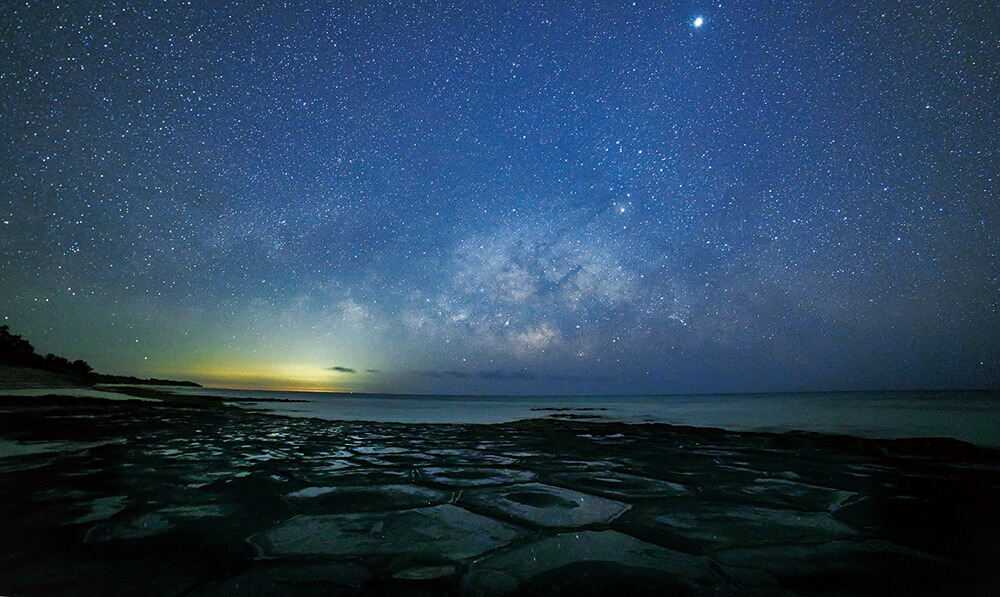 奥武島　畳石　星空