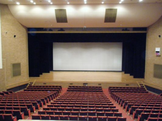 Tomigusuku City Central Community hall