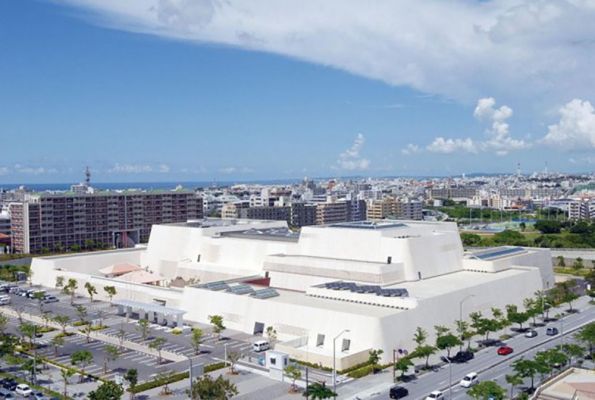 沖縄県立博物館・美術館（おきみゅー）
