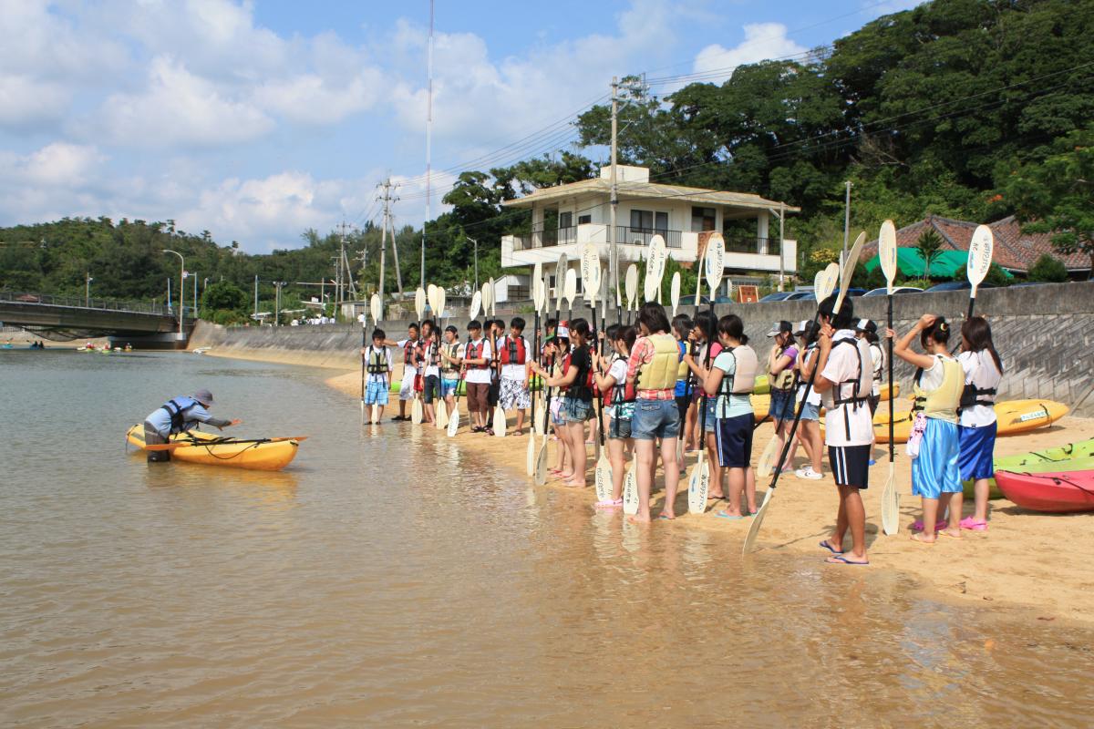 “Canoeing Experience Program”, Yanbaru Nature School