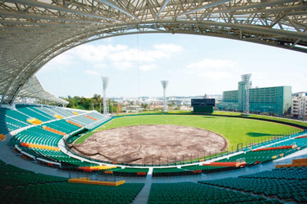 沖縄セルラースタジアム那覇（那覇市営奥武山野球場）