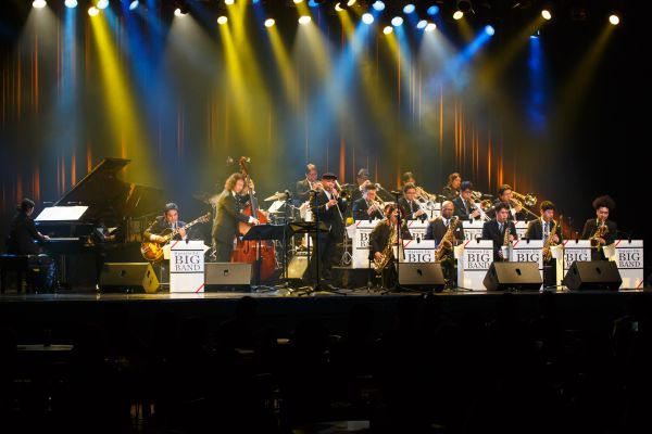 真栄里英樹BIGBAND