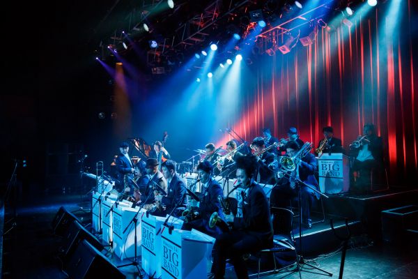 真栄里英樹BIGBAND