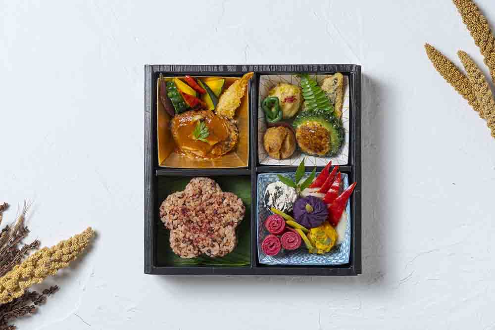 ヴィーガンぬちぐすい弁当〈アカバナー〉
