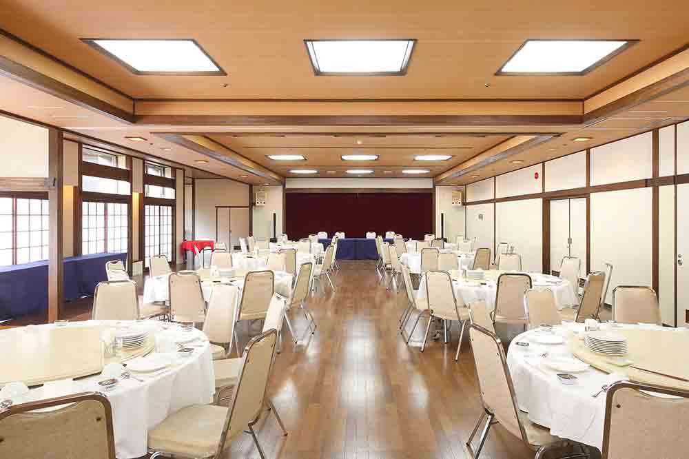 Round Table Dining