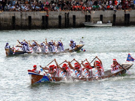 （一社） 糸満市観光協会「糸満ハーレー体験」
