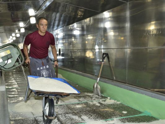 請福酒造　蔵元売店＆工場見学