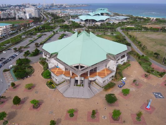 宜野湾市立体育館