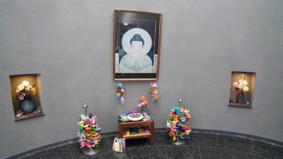 旧海軍司令部壕「折り紙奉納場所」