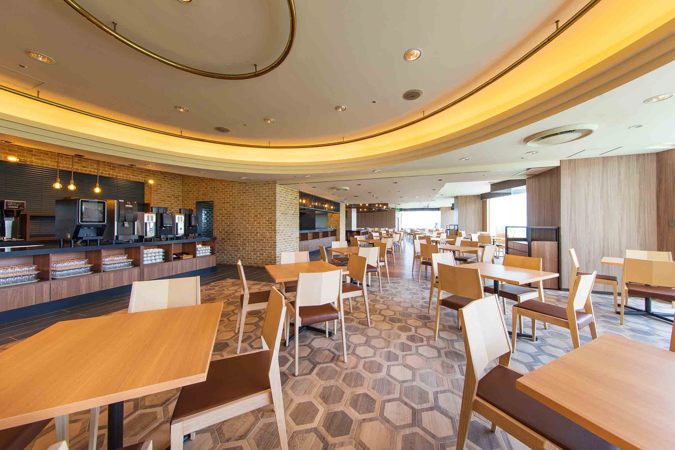 restaurant and swimming pool