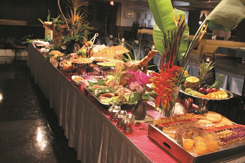 Moby Dick Dinner Cruise