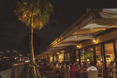 CHATAN HARBOR BREWERY_テラス席_01