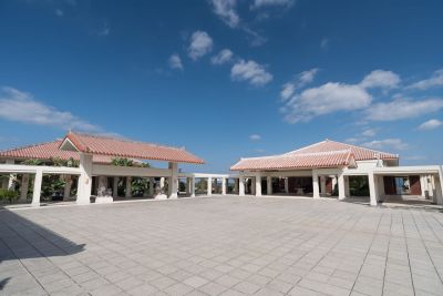 万国津梁館_外観01