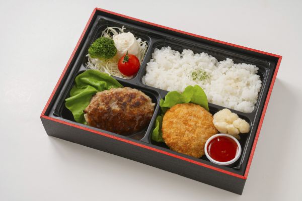 ハンバーグとクリームコロッケ