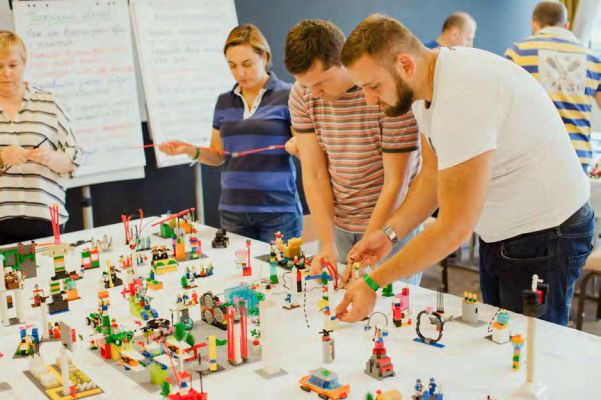 琉球新報開発「LEGO® SERIOUS PLAY ®メソッドと教材を活用したワークショップ 」～心地よいストレス～