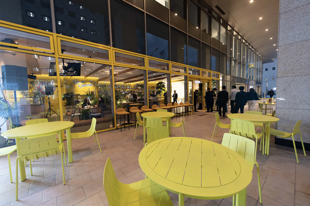 GRILL & BAR YELLOU