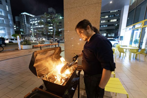 GRILL & BAR YELLOU